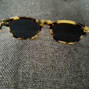 EUC Peter Millar Tortoise Sunglasses